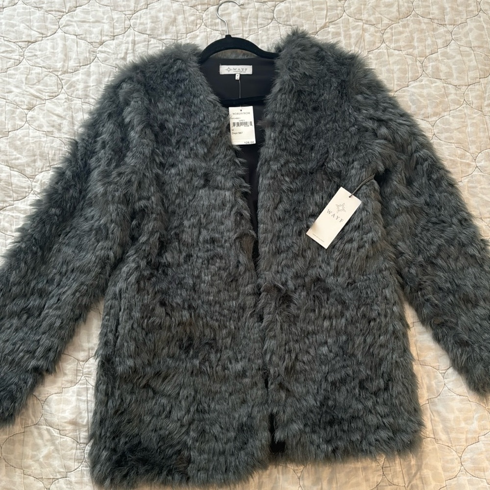 NWT WAYF FAUX FUR JACKET